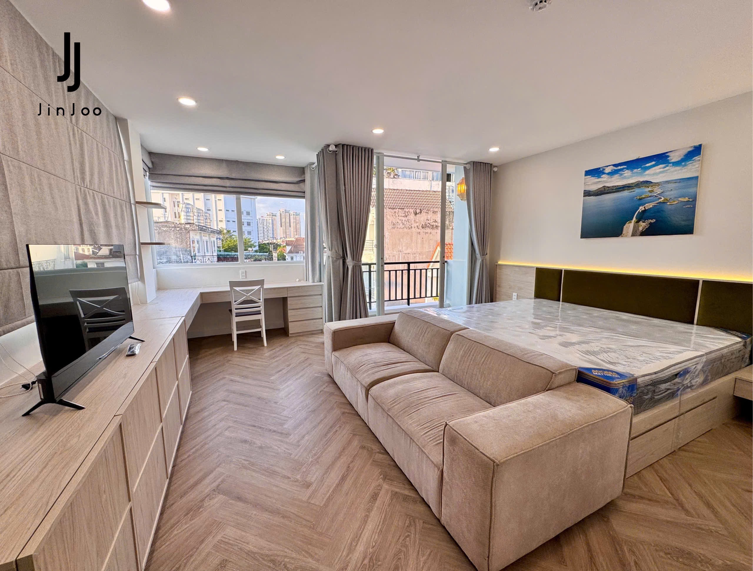 KHAI TRƯƠNG PENTHOUSE 1 PHÒNG NGỦ BAN CÔNG LỚN CỬA SỔ QUANH PHÒNG Ở THẢO ĐIỀN