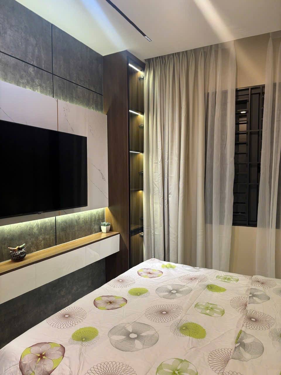 CĂN HỘ 1 PHÒNG NGỦ CAO CẤP DECOR TONE GỖ Ở NGUYỄN HỮU CẢNH