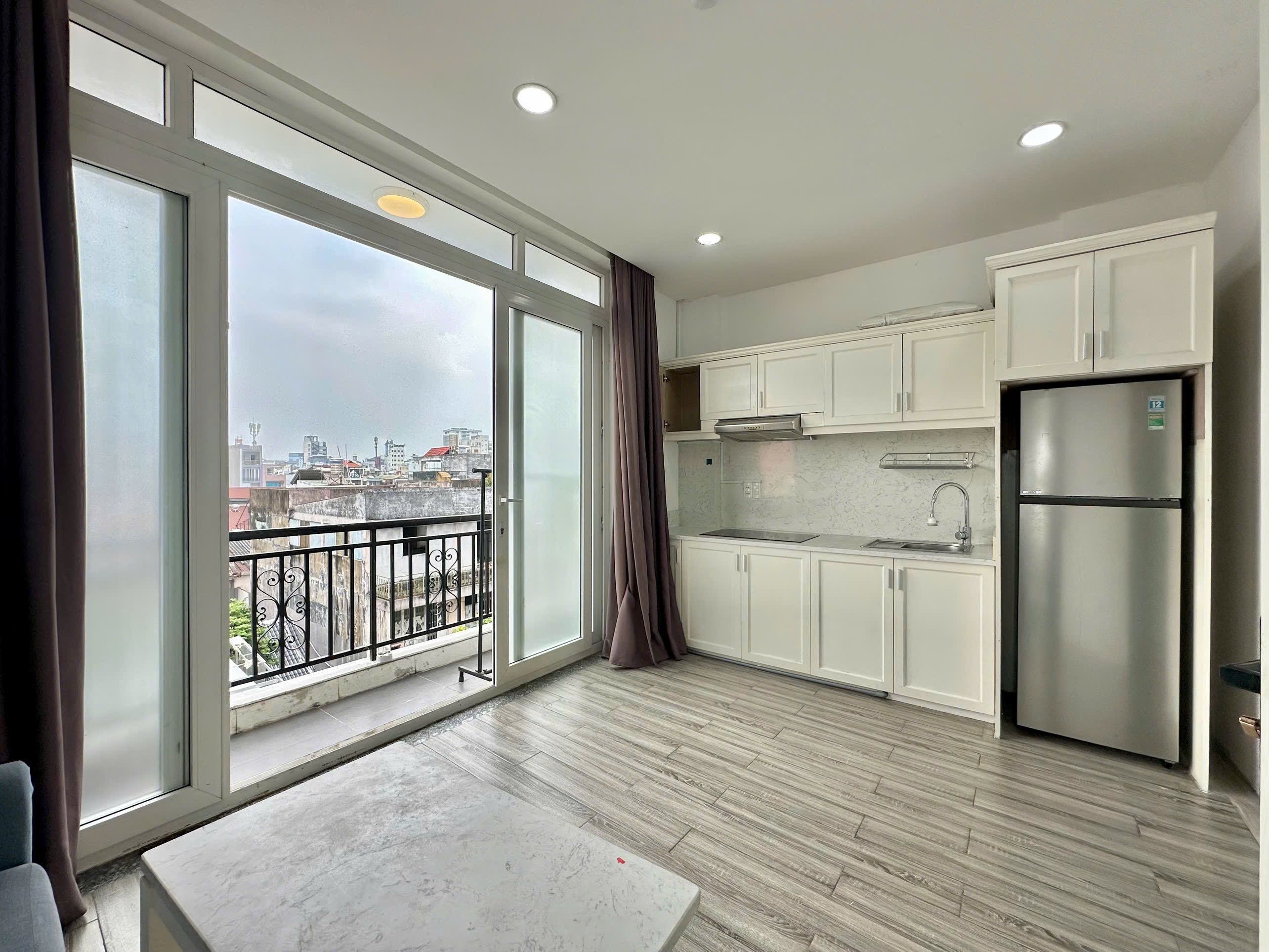 CĂN HỘ 1 PHÒNG NGỦ BAN CÔNG FULL NỘI THẤT CAO CẤP Ở LÊ VĂN SỸ SÁT QUẬN 3 ảnh 3