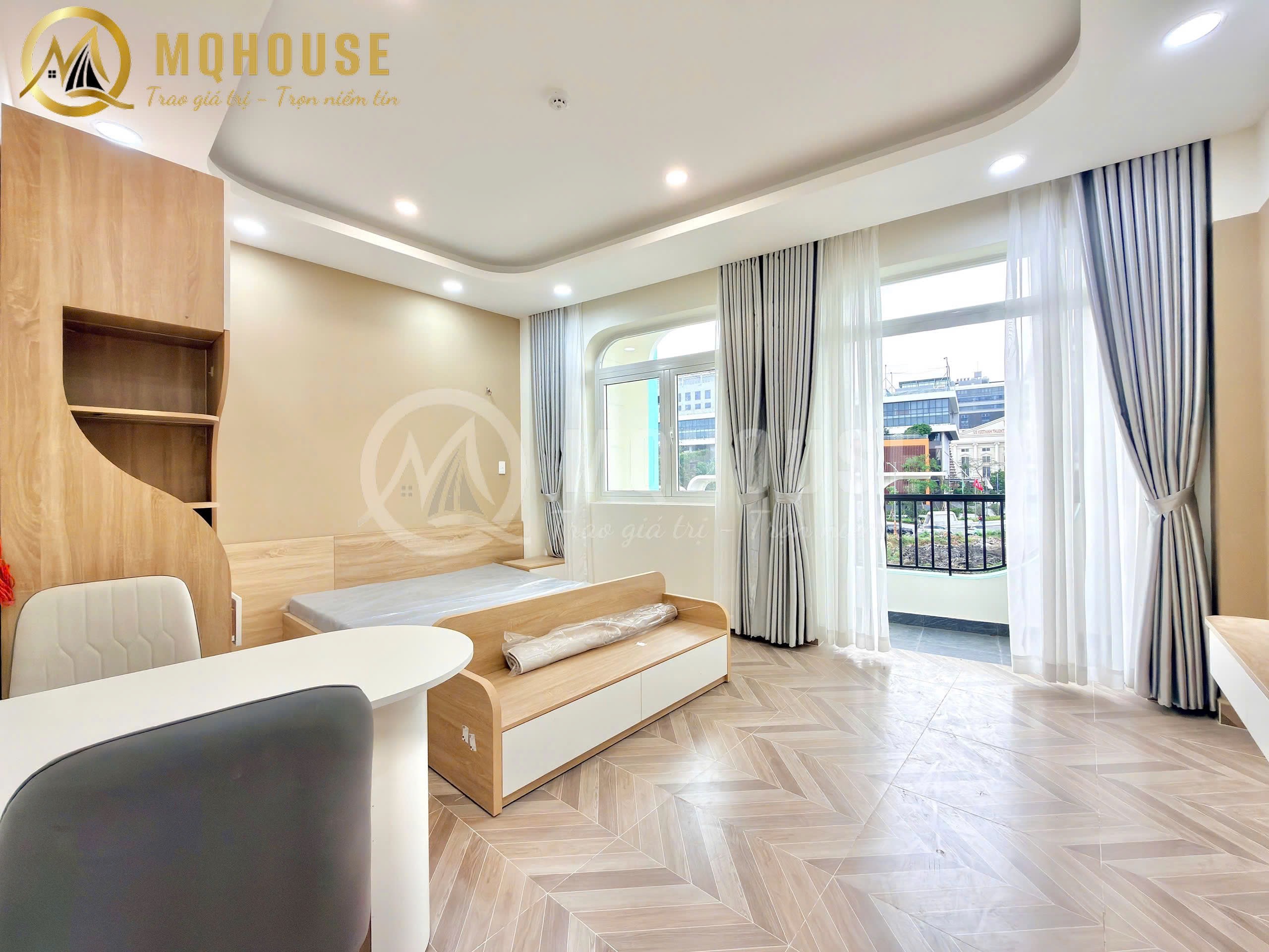 KHAI TRƯƠNG CĂN HỘ 1 PHÒNG NGỦ MỚI XÂY BAN CÔNG RỘNG NHÀ THANG MÁY BẢO VÊ Ở SÁT ĐẠI HỌC VĂN LANG