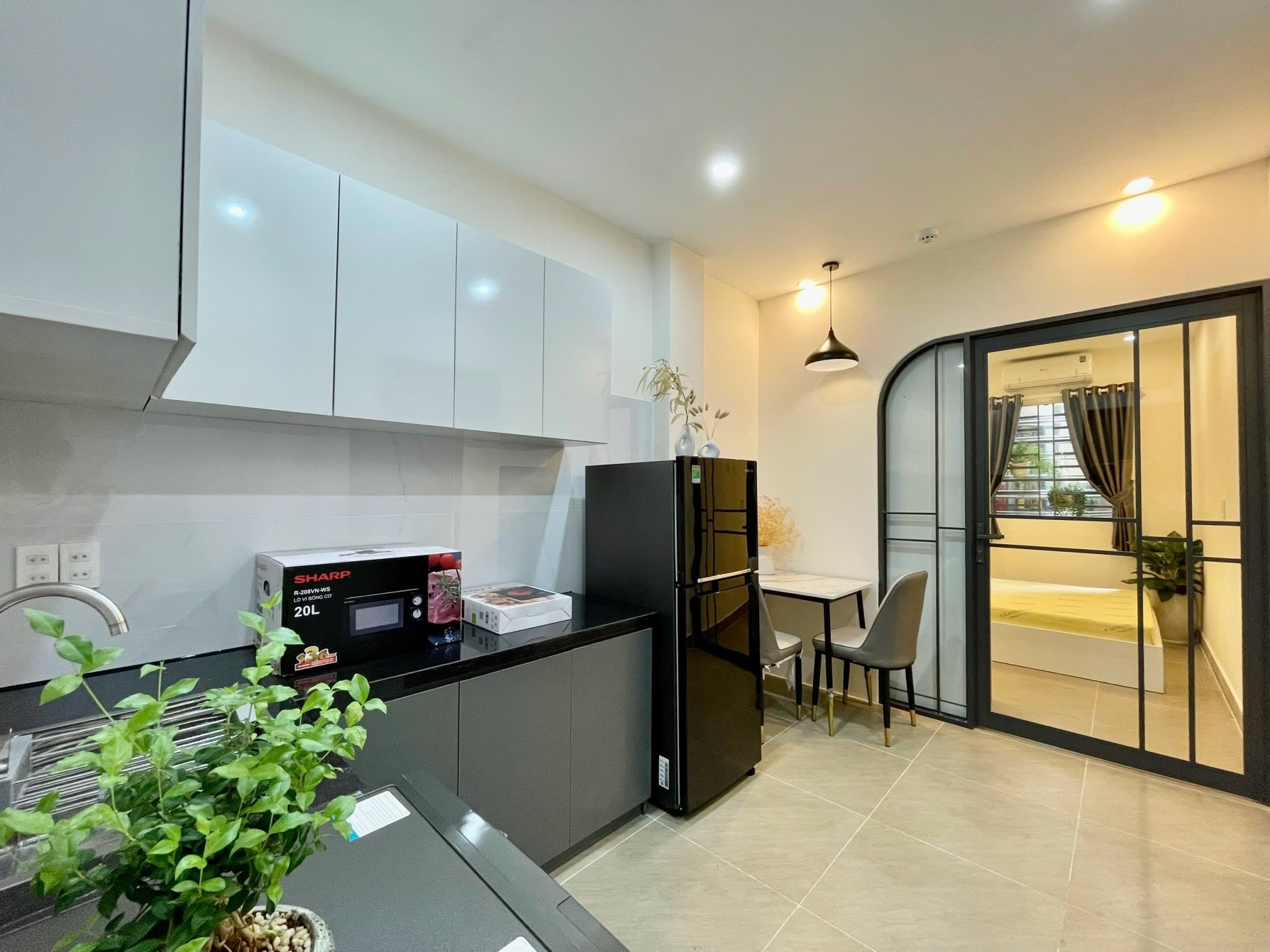 CĂN HỘ 1 PHÒNG NGỦ CỬA SỔ LỚN PHÒNG BẾP RỘNG Ở BÙI ĐÌNH TUÝ